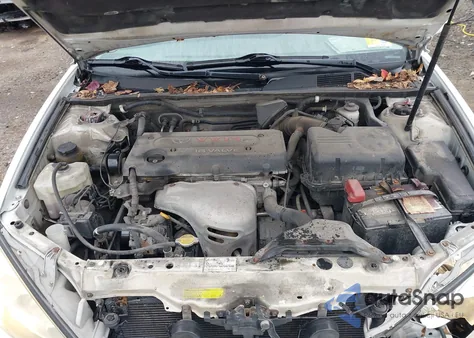 2005 Toyota Camry Le z USA, uszkodzony, nr VIN 4T1BE32KX5U396878